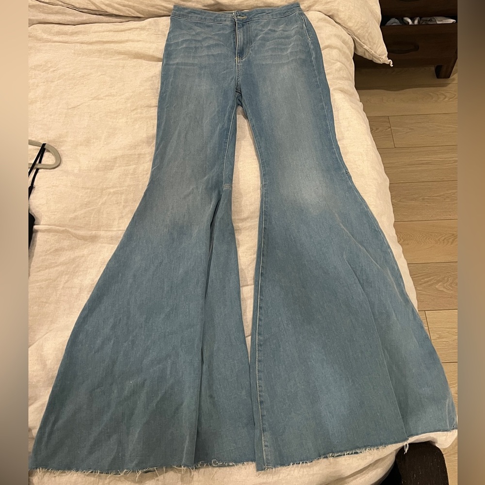 Free People - New! Bell bottom Flare Jeans